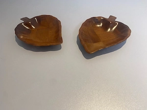 Blattförmige Holzschüsseln, braun, guter Zustand