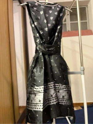 Dirndl Neu mit Etikett Gr 40