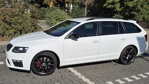 Skoda Octavia Combi RS, 184 PS, 1. Hd., unfallfrei, Standheizung, Zahnriemen neu usw. 