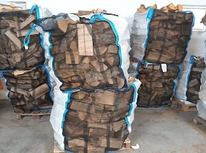 Brennholz  Trockenes Holz