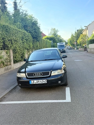    Audi A4 Limousine 1.6   TÜV bis 02 2028