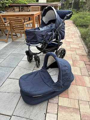 NATURKIND Varius Pro Kinderwagen mit viel Zubehör