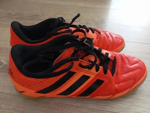 Adidas Sporthallenschuhe