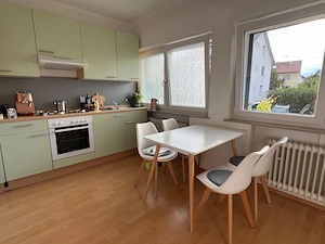 Schöne möblierte 2 Zimmerwohnung, befristet 