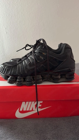 Nike Shox Schuhe