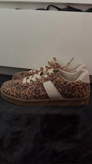 Leopardische Schuhe