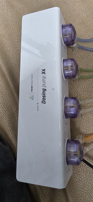 Reeffactory Dosing Pump X4 Dosierpumpe für Aquarium