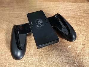 Original Nintendo Switch JOY-CON Aufladehalterung Charging Grip