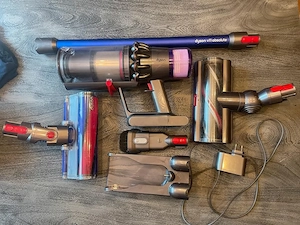 Dyson V11 Absolut Gereinigt, neuer Filter