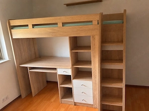 Hochbett mit Schreibtisch 