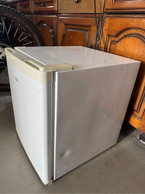 Kieinen Gefrierschrank 
