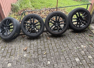 Winter kompletträder auf Alufelgen von Platin.235 50 R19 103H Pirelli