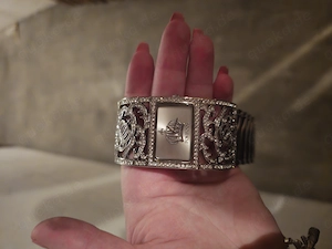Armbanduhr Pompöös