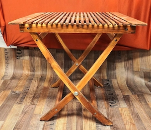 Garten-Bistrottisch quadratisch 79 cm , Holz, 76 cm Höhe, nicht klappbar !