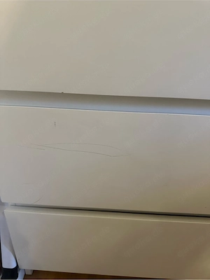 Malm Kommode mit Glasplatte