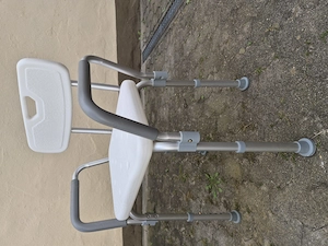 Duschstuhl neuwertig