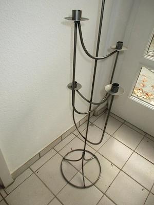 großer Standkerzenständer