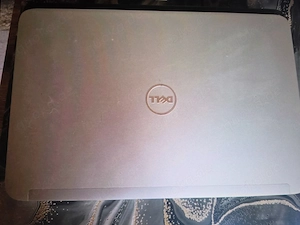 Dell Laptop  an Bastler