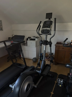 NordicTrack SE 3i Crosstrainer   hochwertiger Ellipsentrainer