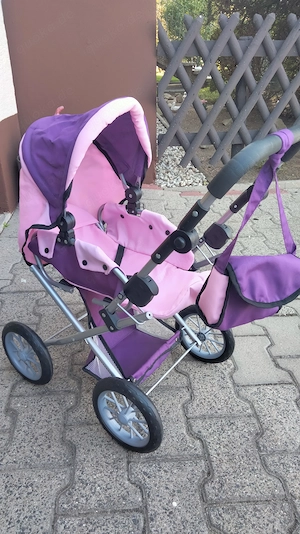 Puppenwagen in Pink und Lila mit Tasche