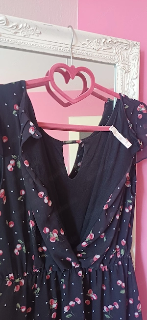 Kleid mit kirschen und Polkadots L