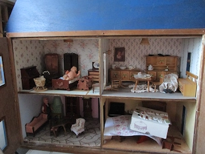 Holz Puppenhaus