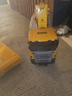 Kinderspielzeug Scania