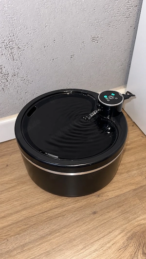 Automatischer Trinkbrunnen für Katzen