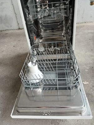 Geschirrspülmaschine schmale Ausführung B=45cm Bild 4