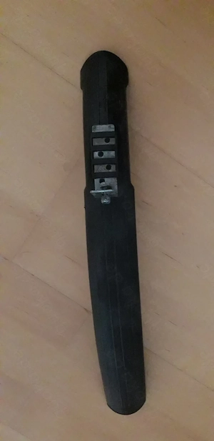 1  Kunststoffradschützer 