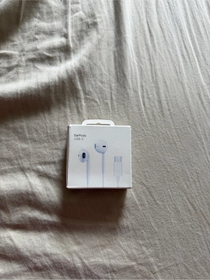 Zuverlässige USB-C Kopfhörer | Kabelgebunden | Neu & OVP