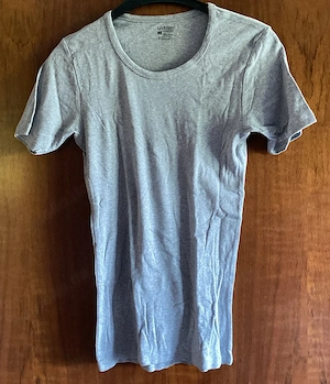 Gr. M graues T-Shirt von Livergy