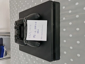 Sony PS4, 500 GB Konsole + 2 Controller   sehr guter Zustand   kaum Gebrauchsspuren