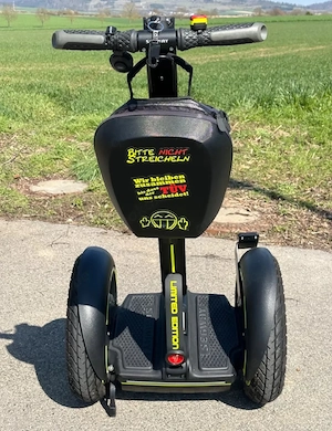 Segway PT i2 in ausgezeichnetem Zustand in Schwarz