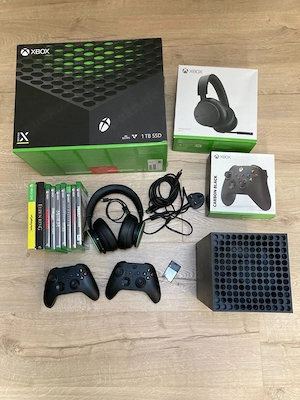 Xbox Series X mit kabellosen Kopfhörern, zusätzlichem Controller, 1-TB-Karte und Spielen
