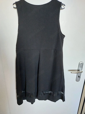 Schönes schwarzes Damenkleid in Größe XXL zu verkaufen. Neu 