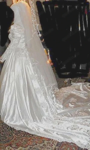 2 Hochzeitskleider  Brautkleider