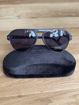 Sonnenbrille schwarz von Tom Ford 