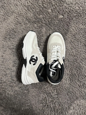 chanel runners