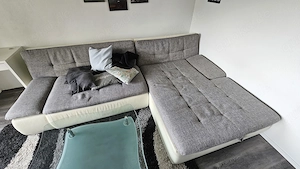graues Sofa L-form rechts mit Schlaffunktion