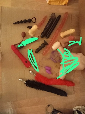 Spielzeug und Dessous 