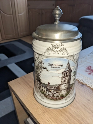 Bierkrug mit Zinndeckel Stadtmotiv