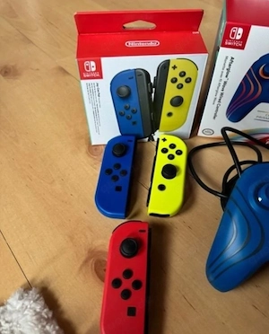Nintendo Switch Oled mit zubehör und spiele  Bild 4