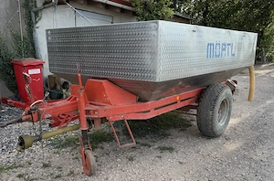 Traubenwagen Mörtl 6000 l mit Rührwerk