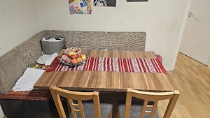 Eckbank   mit  3  stuhle