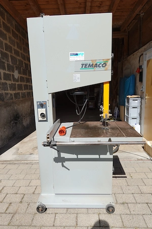 Bandsäge von Tomaco