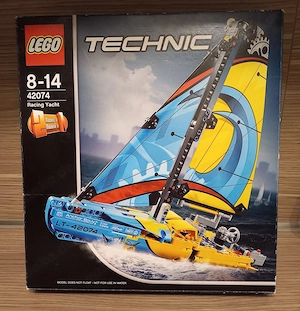 Lego Technic Rennyacht