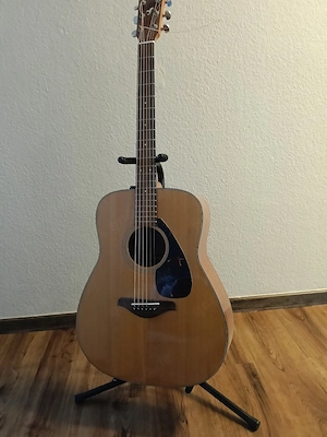 Yamaha FG 700s incl. Ständer 