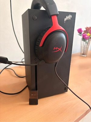 Xbox Series X Inkls. 1TB Seagate Speicherkarte und Headset