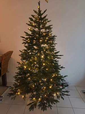 Weihnachtsbaum künstlich 
